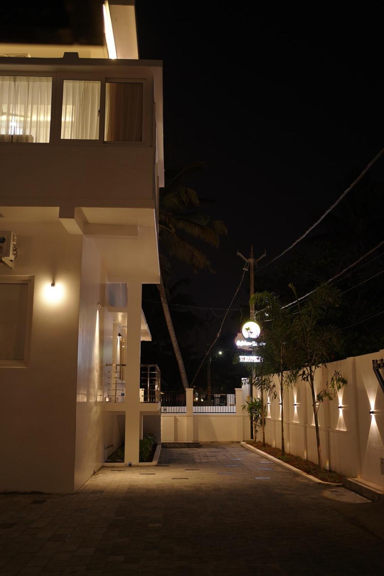 Golden Sands Cherai Hotel Cherai Beach Exterior photo